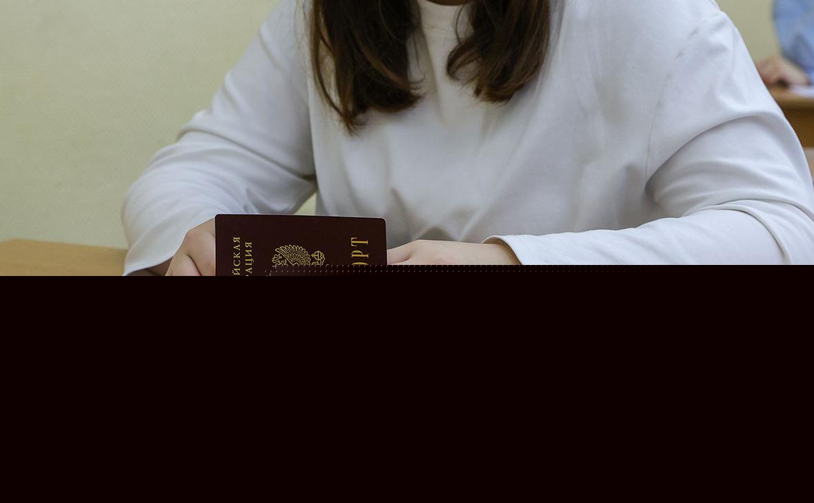 В Воронеже выпускников девятых классов эвакуировали с экзаменов из‑за угрозы атаки беспилотников, аттестацию перенесли на июль